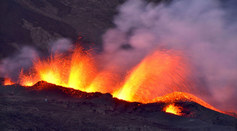 Eruption du 14 juillet 2017